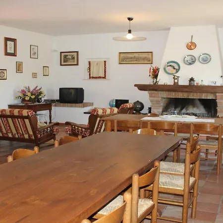 Villa Vallocchia - Sleeps 18 Exclusive Poolgrounds 4