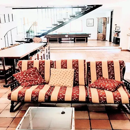 فيلة Villa Vallocchia - Sleeps 18 Exclusive Poolgrounds 4