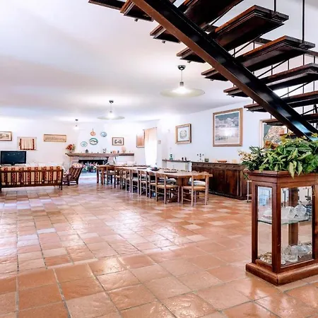 Villa Vallocchia - Sleeps 18 Exclusive Poolgrounds 4 فيلة