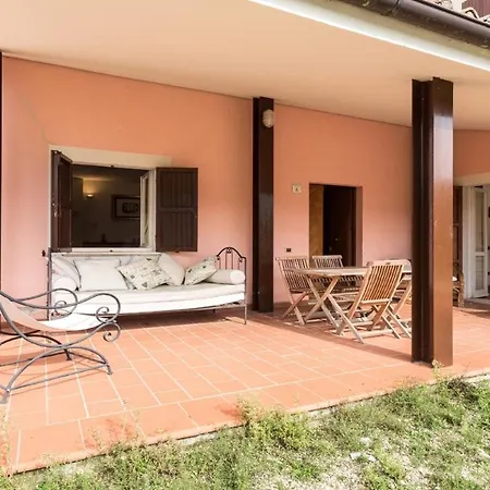 Villa Vallocchia - Sleeps 18 Exclusive Poolgrounds 4 فيلة