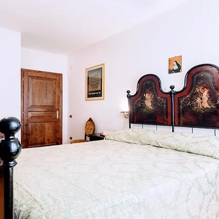 Villa Vallocchia - Sleeps 18 Exclusive Poolgrounds 4 Borgiano (Perugia)
