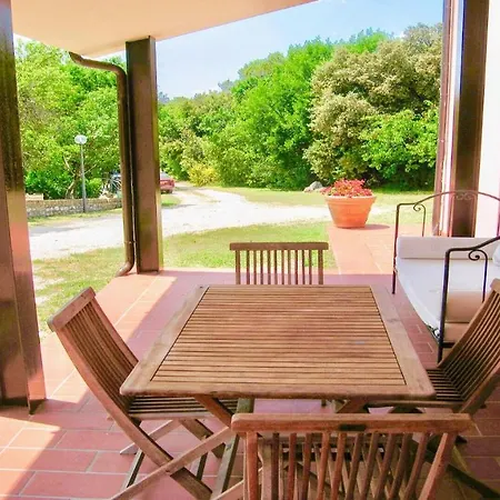 Villa Vallocchia - Sleeps 18 Exclusive Poolgrounds 4 فيلة *
